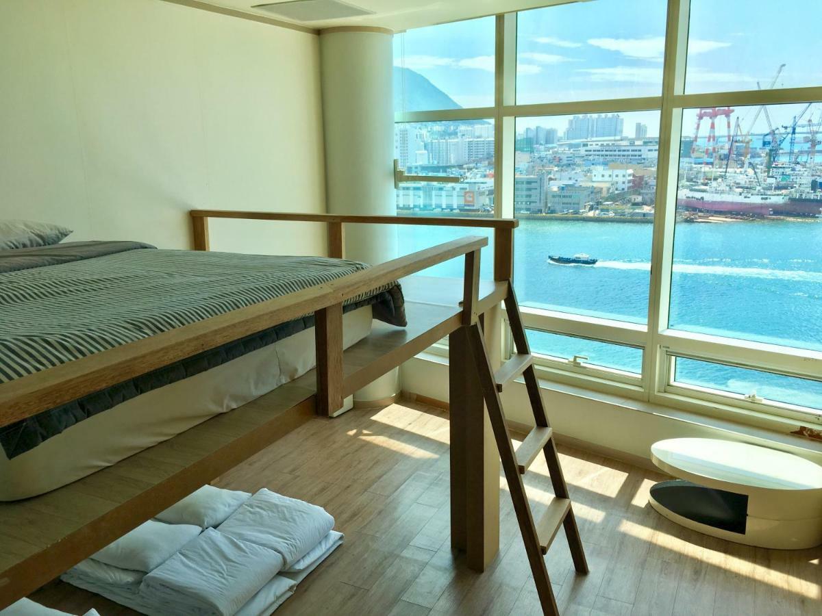 Terra Guesthouse Busan Exterior photo