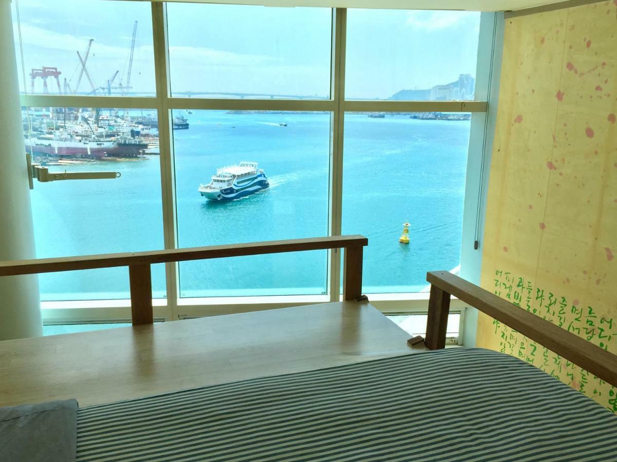 Terra Guesthouse Busan Exterior photo